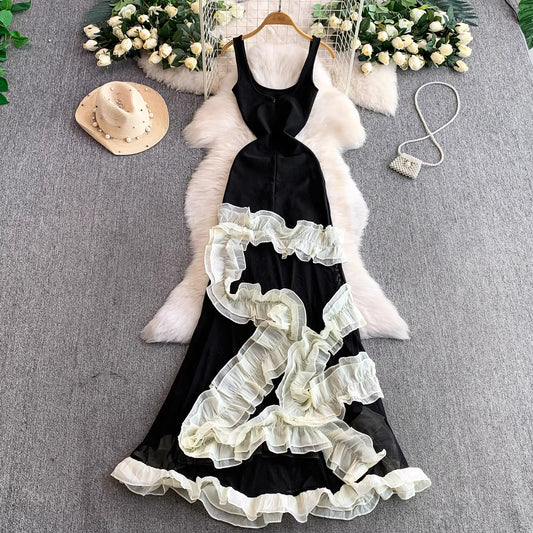 Elegant Ruffled Patchwork Knit Maxi Dress – Holiday Style