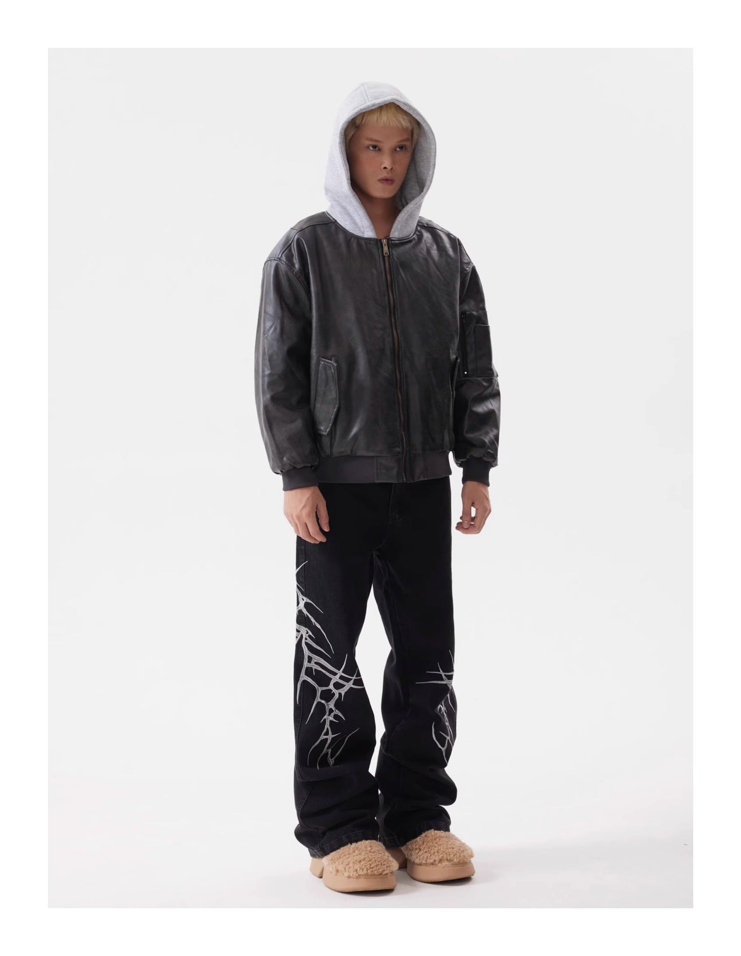 Men’s Retro Street Style Loose Fit Jeans with Thorn Embroidery